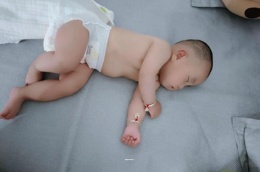 清镇孕妇肚子一跳一跳