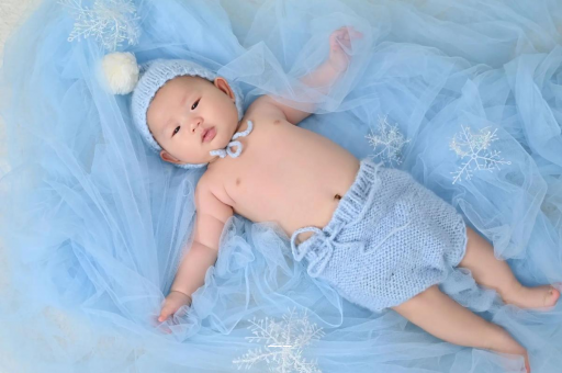 清镇宝宝打嗝是什么原因